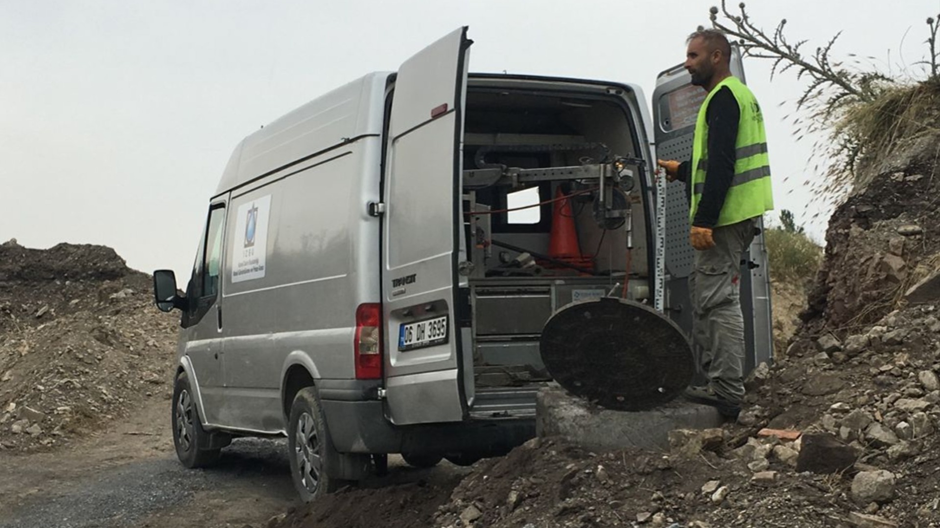 Atık Su ve Yağmur Suyu Hatlarında Kazısız Problemleri Çözme İşlemi